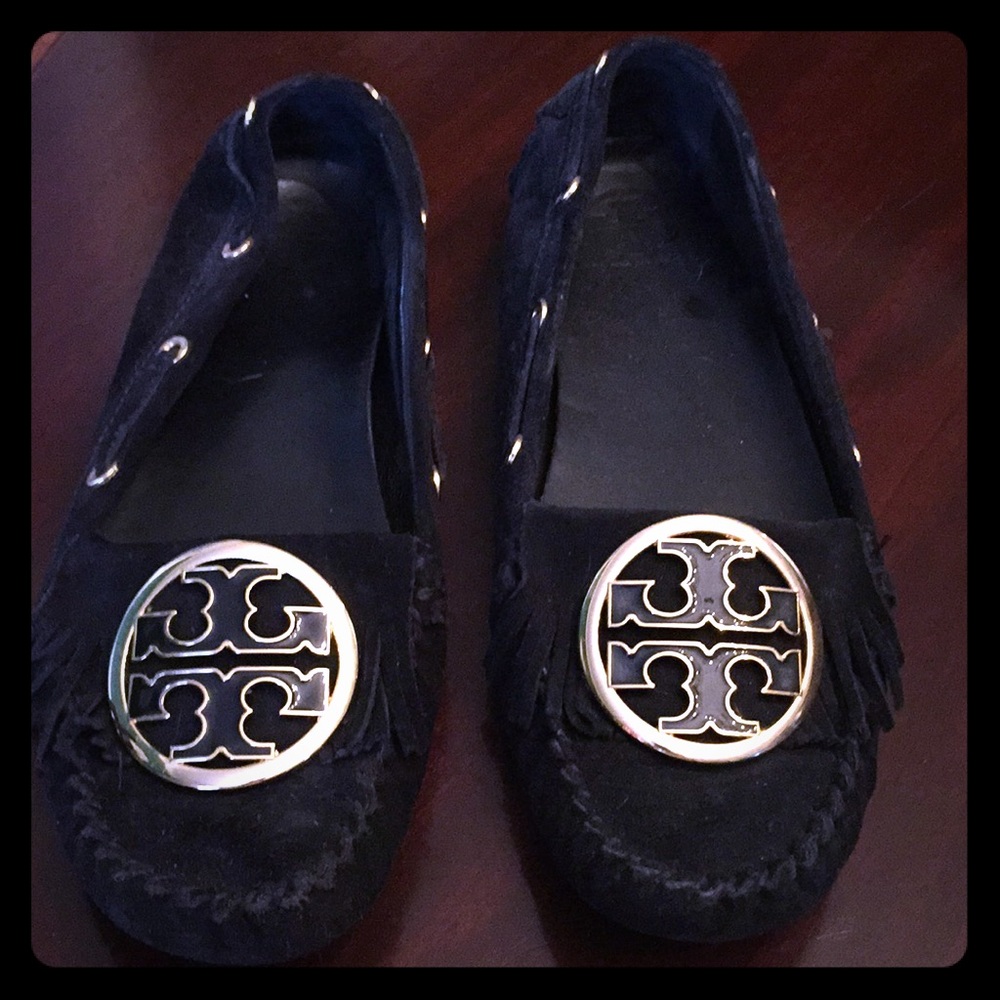 Black Tory burch moccasins with gold logo
